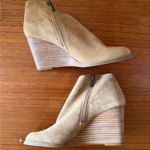 Tan Suede Wedge Ankle Booties – Size 10– TJ Maxx – NWOT